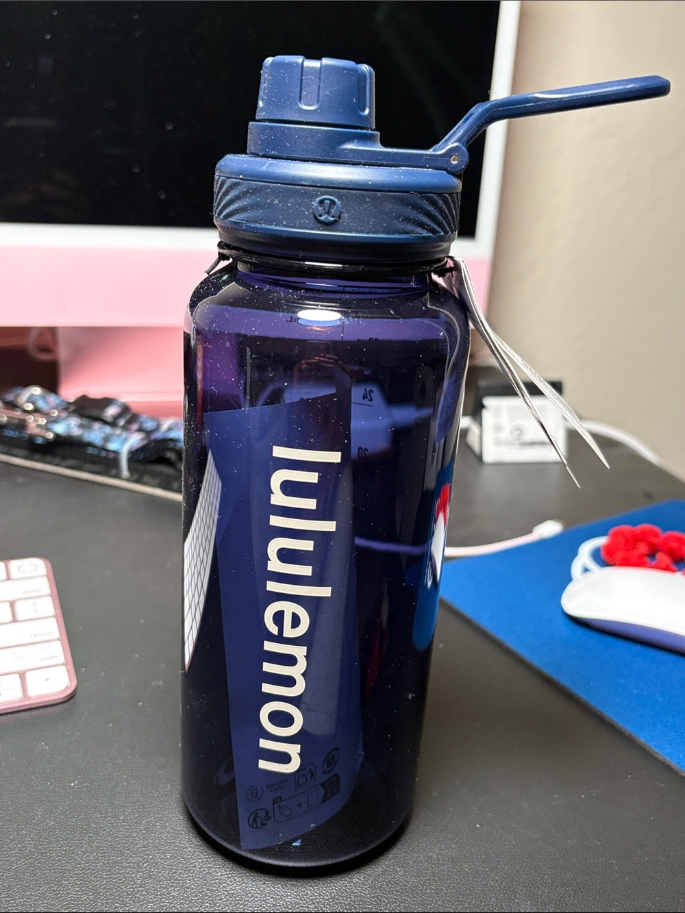 Lululemon Back to Life Clear Bottle 32 oz NWT Club Blue/Light Ivory